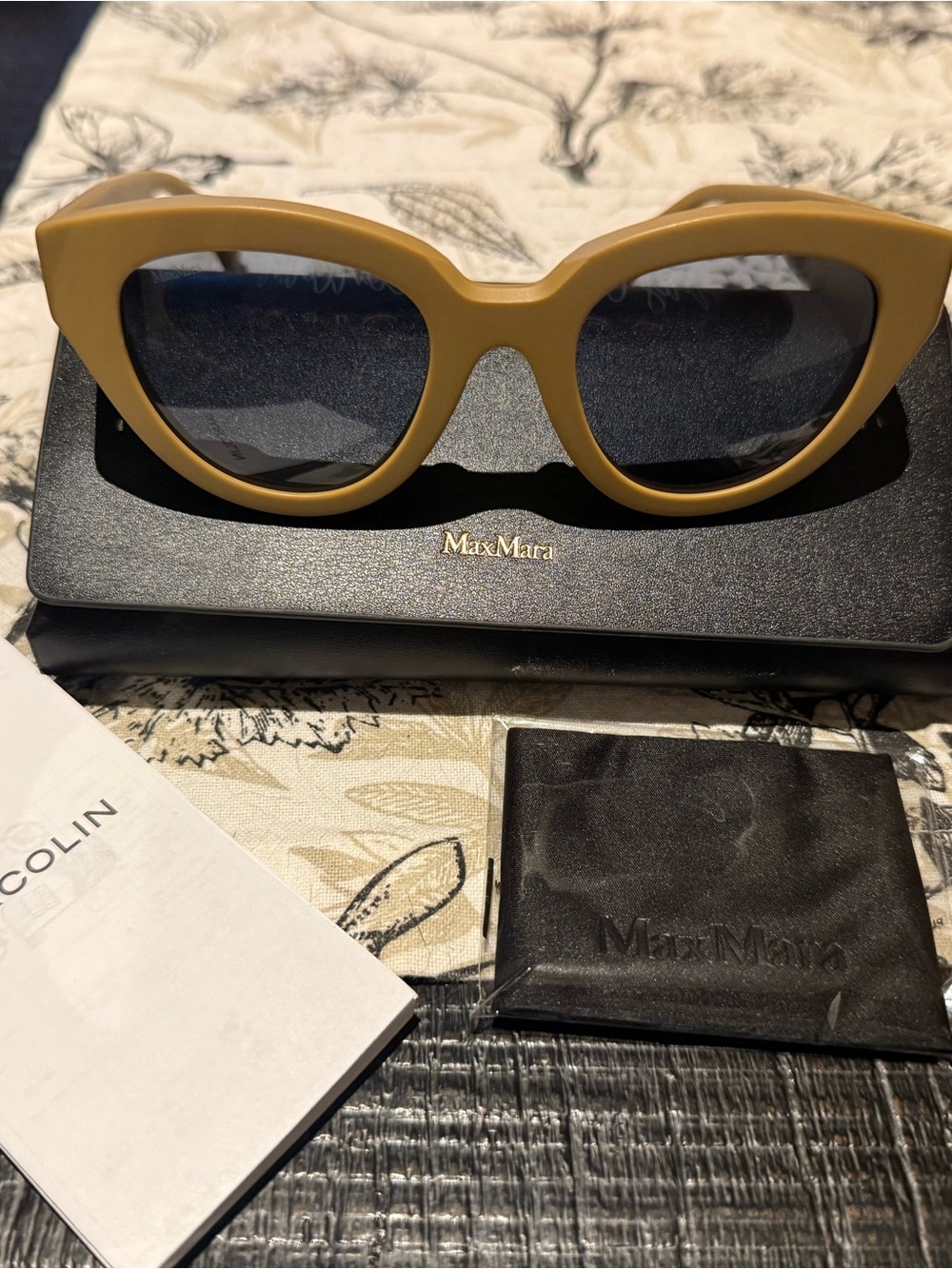 Brand New Authentic Max Mara Glimpse1 MM0077 Designer Sunglasses – Complete Set